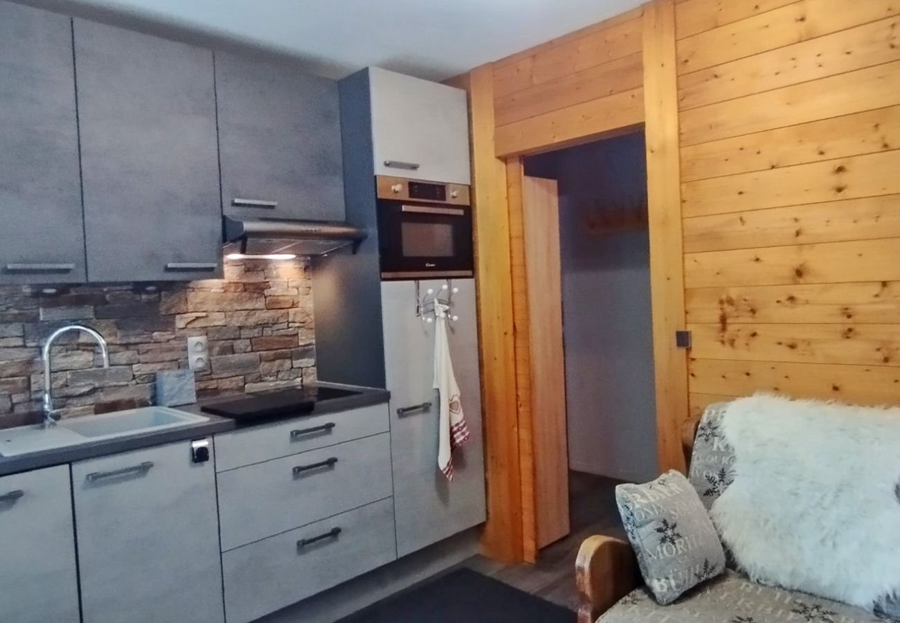 Appartement à Les Carroz d'Arâches - Appartement 4-6 personnes avec balcon - LIF635