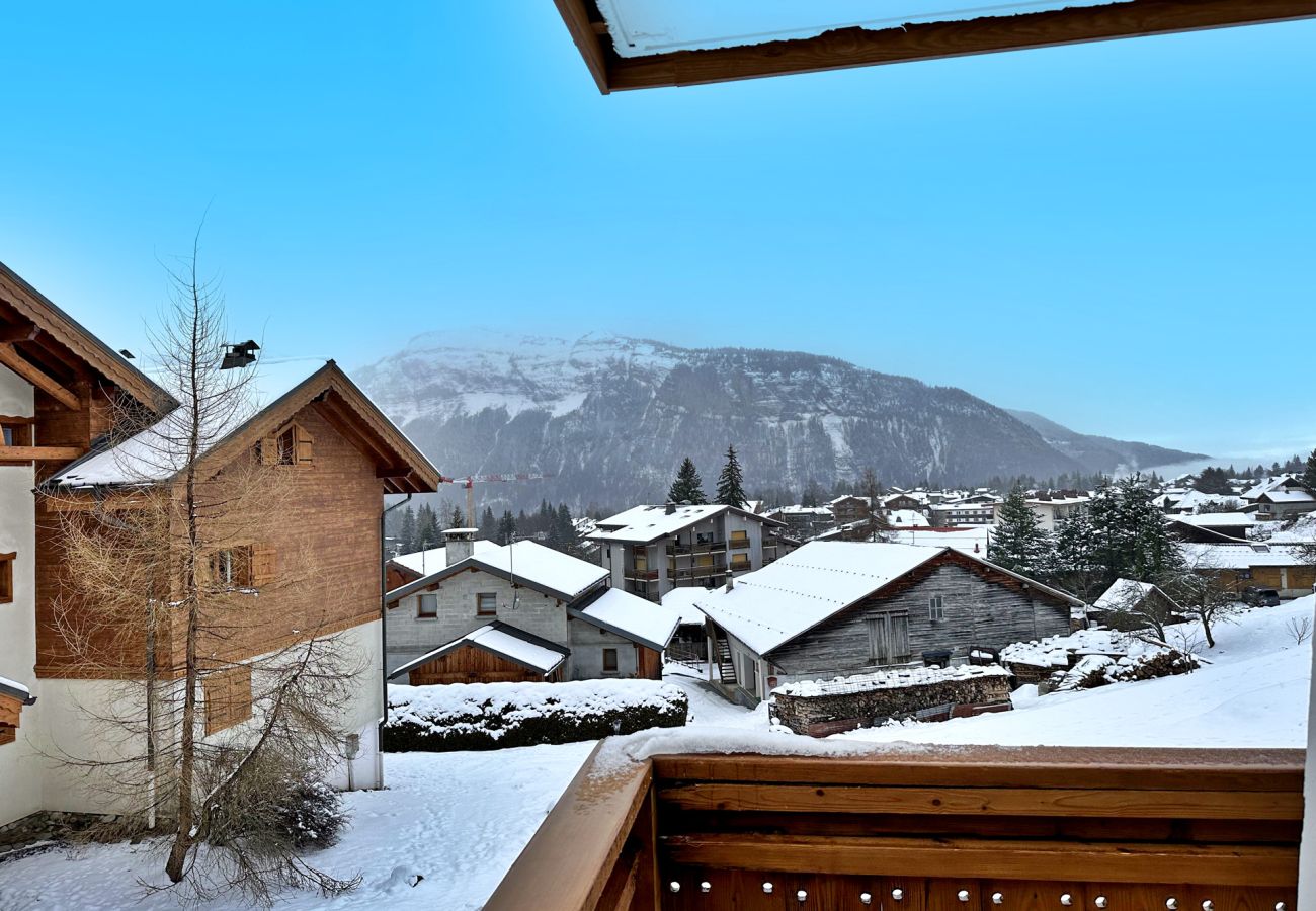 Appartement à Les Carroz d'Arâches - 2 pièces pour 4 personnes, pied du télécabine et des pistes - LUT641